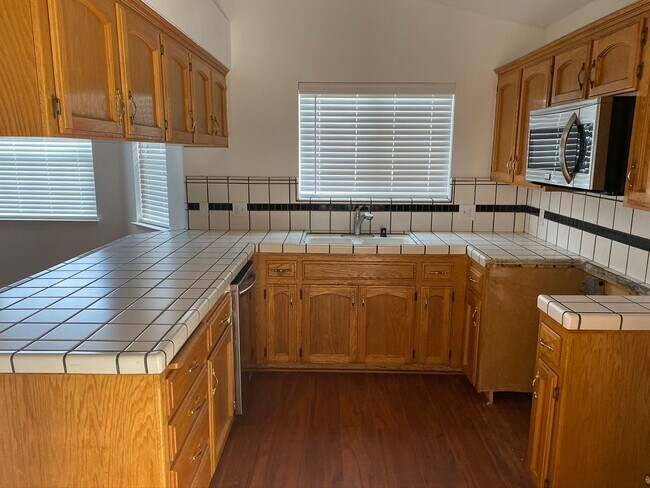 Building Photo - 2096 Alcott St