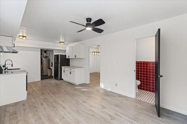 Building Photo - 114 Millbrook Dr