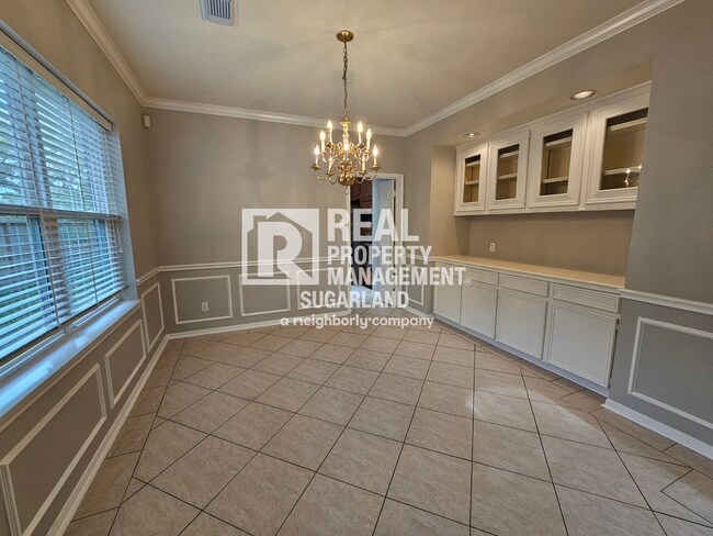 Building Photo - Elegant Living & Modern Comfort in Lexington Creek