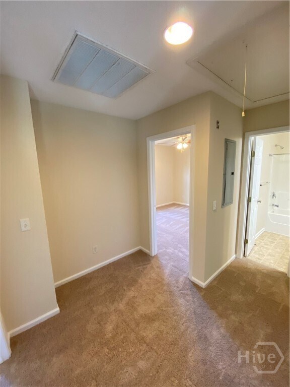 Building Photo - 204 Foxbury Square