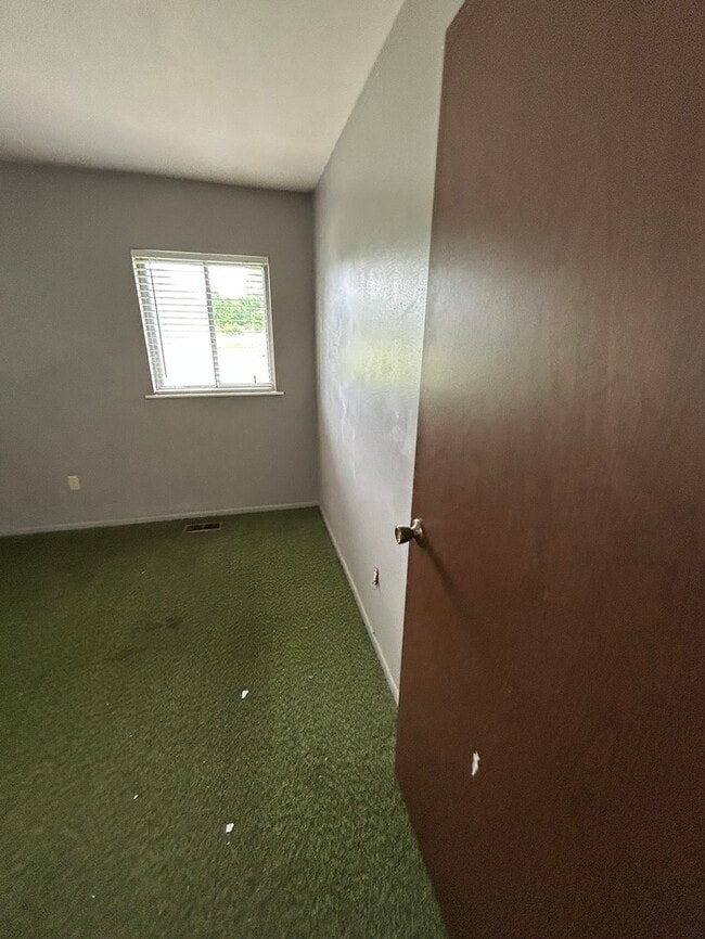 Building Photo - 303 Wilson Park Ln