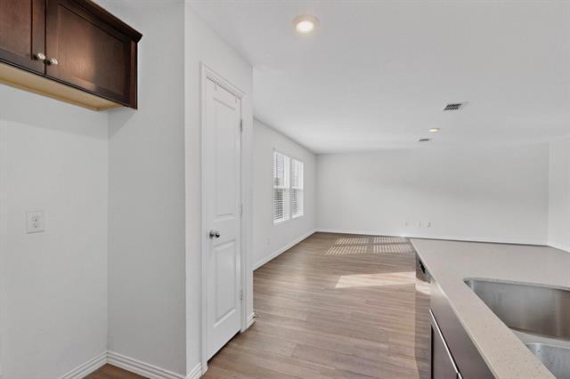 Building Photo - 9206 Marilyn Pl