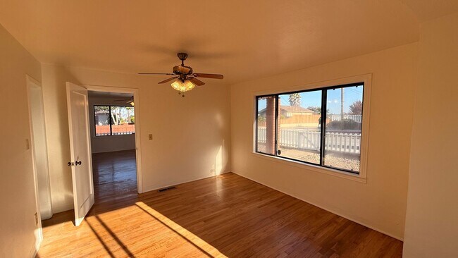 Building Photo - This two-bedroom, one-bath home in Upper Seaside