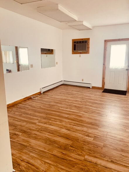 Building Photo - 382 Chestnut St