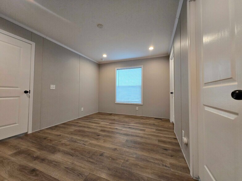 Building Photo - 52212 Worthington Ln