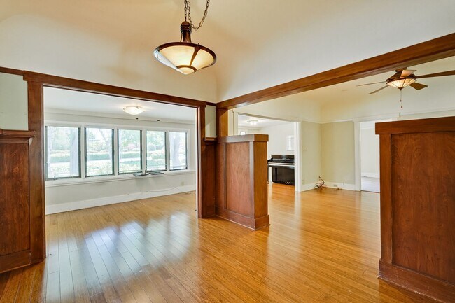 Building Photo - Single Family 3 Bed 2 Bath House in Santa ...
