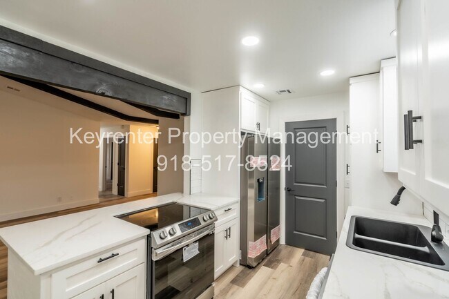 Building Photo - 3 Bed | 2 Bath | Broken Arrow