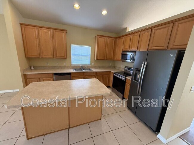 Building Photo - 5320 Lorilawn Dr