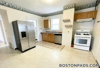 Building Photo - 45 Crescent Ave