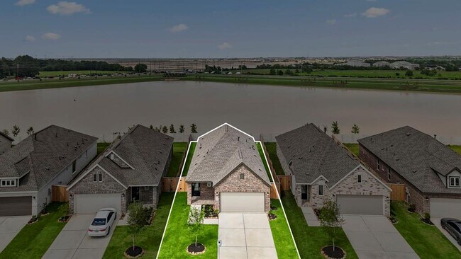 Building Photo - 6742 Sunset Velvet Dr