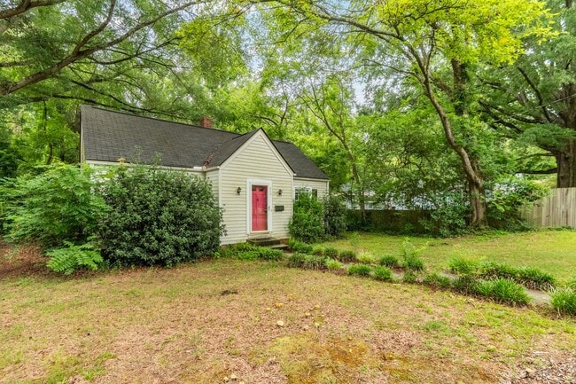 Building Photo - Beautiful Home in Trinity Park