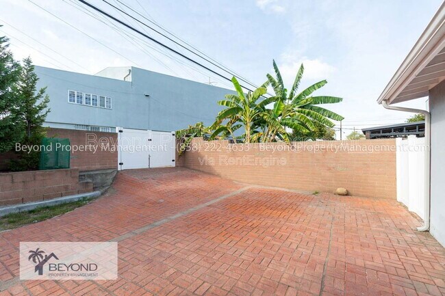 Building Photo - 2626 Greyling Dr