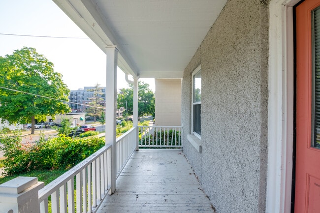 Building Photo - 221 E Mosley St