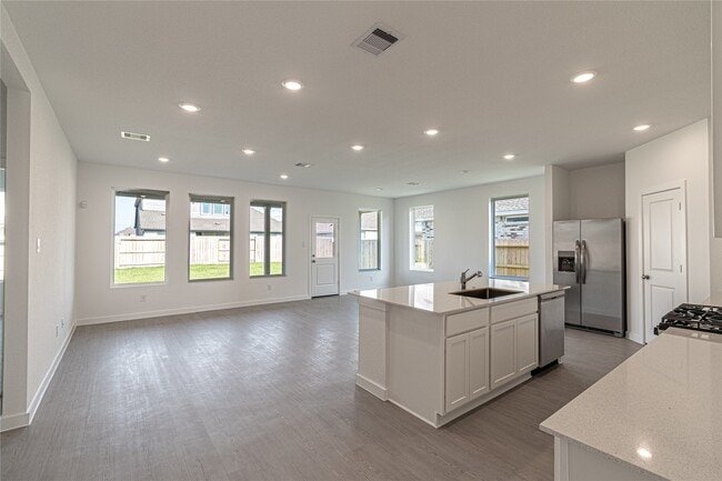 Building Photo - 3022 Palm Branch Dr