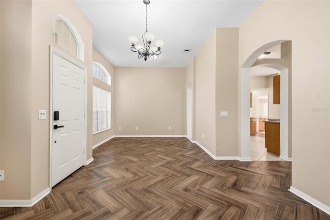 Building Photo - 4 Red Oak Pl