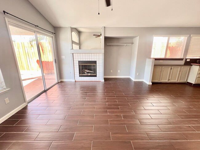 Building Photo - $2,195 Milburn & Herndon, 4 Bedroom Home -...
