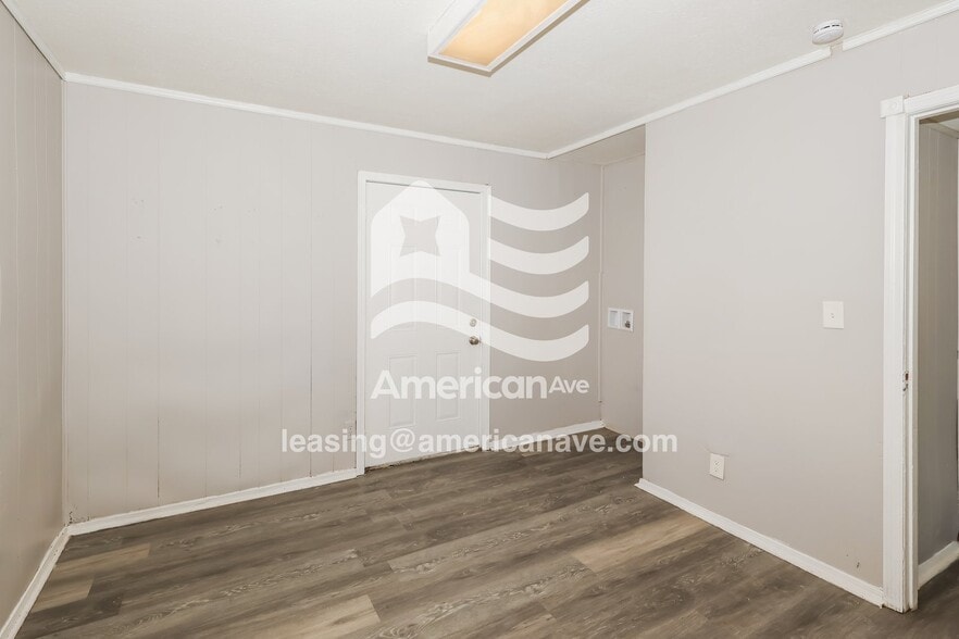 Building Photo - 13211 Forge Cir