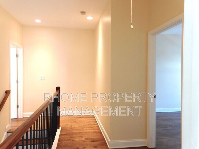 Building Photo - 5905 Brookside Oak Cir