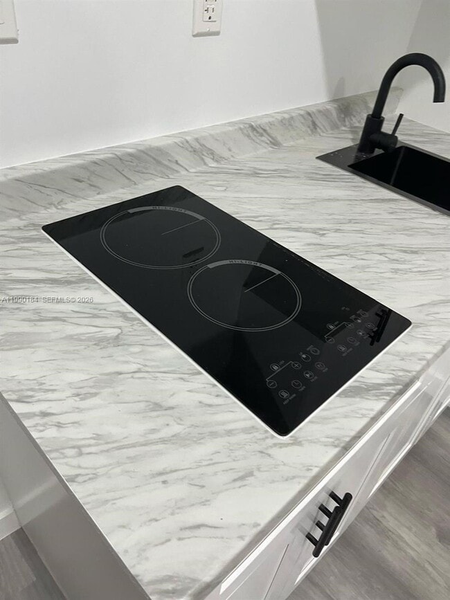 Building Photo - 555 SW 132nd Ave