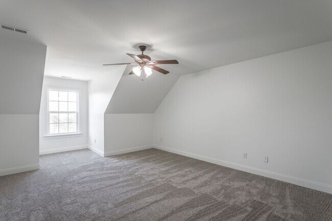 Building Photo - 7500 Noah Reid Rd