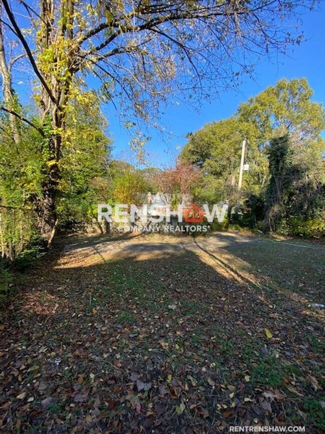 Building Photo - Duplex Unit - Newly Renovated - Evergreen ...