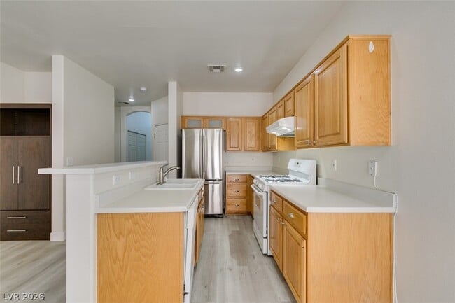 Building Photo - 5938 Sakhalin Ave