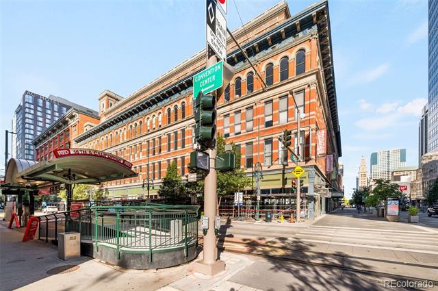 Building Photo - 1555 California St