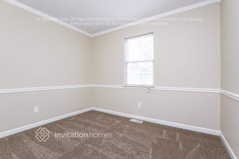 Building Photo - 220 Bethel Dr