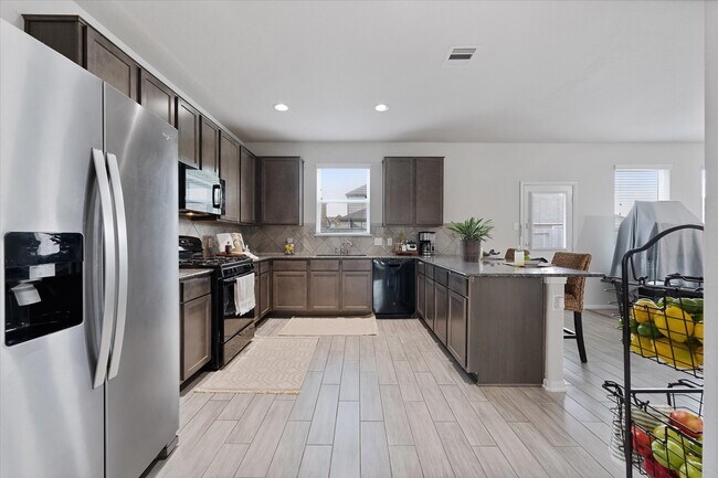 Building Photo - 3210 Lotus Blossom St