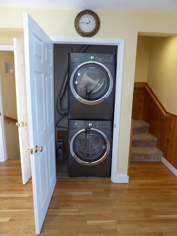 Building Photo - 61 Baxter St