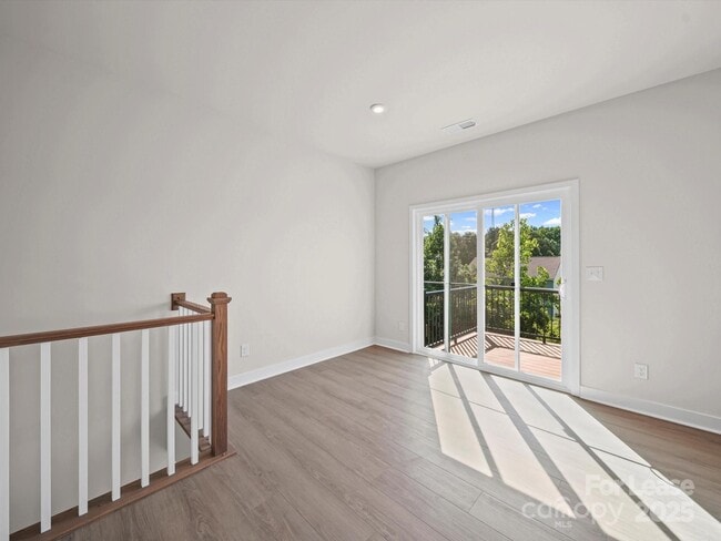 Building Photo - 9922 Oaklawn Blvd NW
