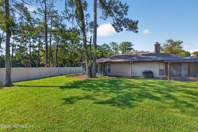 Building Photo - 9351 Arbolita Way