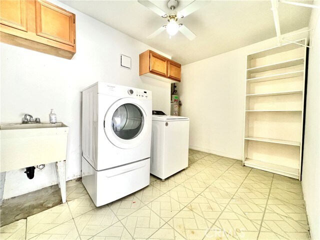 Building Photo - 1525 W 158th St