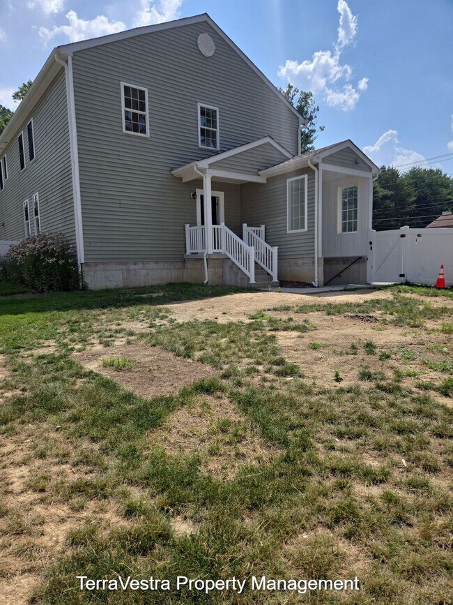 Building Photo - Now Showing for 2026-2026 school year 6/1 ...