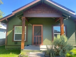 Building Photo - Adorable 3 bed/ 1 bath Home Desirably Loca...