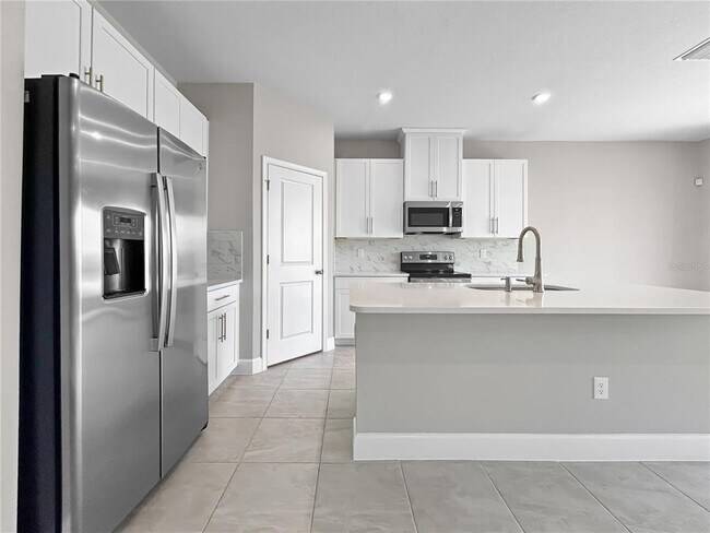 Building Photo - 10009 Daybreak Glen