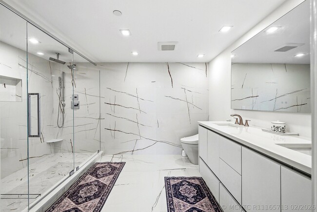 Building Photo - 2727 S Ocean Blvd