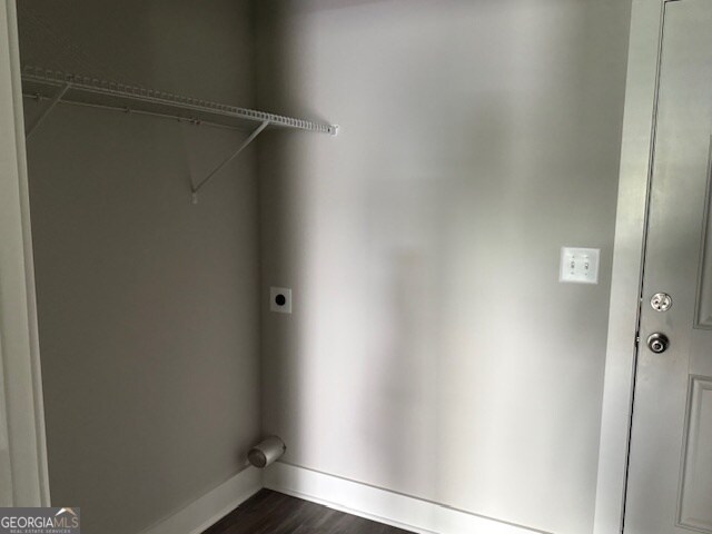 Building Photo - 2587 Memorial Rd