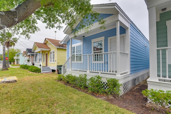 Building Photo - 1206 26th St