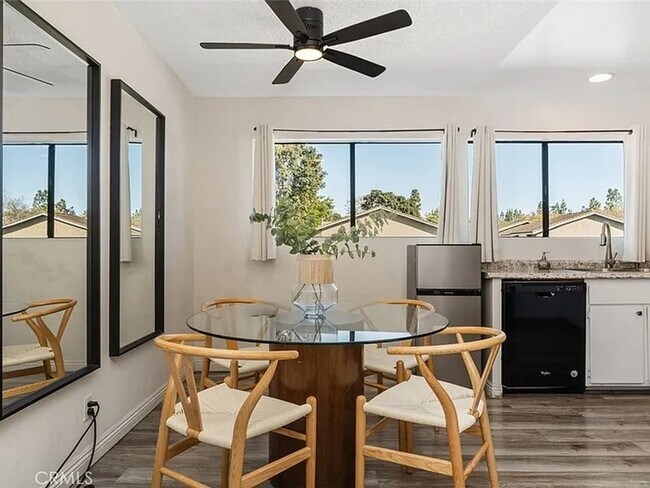 Building Photo - Move-In Ready 2BR | Fresh Paint | Unfurnished & Ready for Your Style