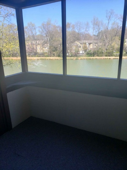 Building Photo - 7345 Winery Ln