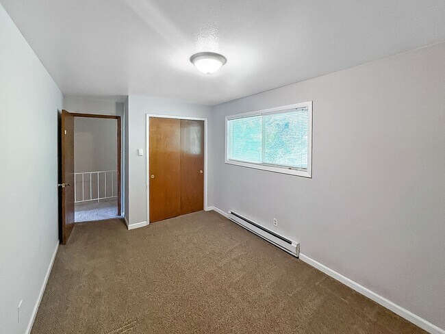 Building Photo - 9546 8th Ave NW