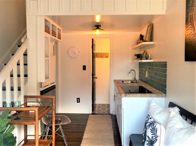 Pullen Station Raleigh Nc Apartment Finder [ 487 x 650 Pixel ]