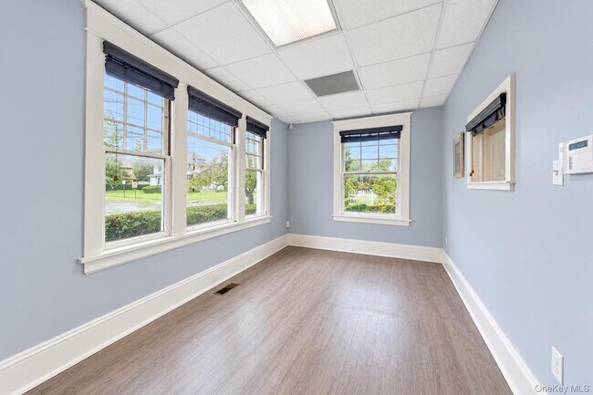 Building Photo - 108 Hempstead Ave