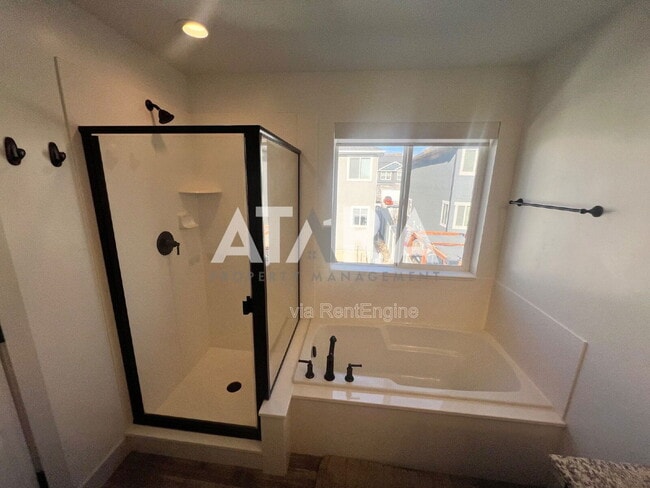 Building Photo - 1788 W Fall Brook Dr