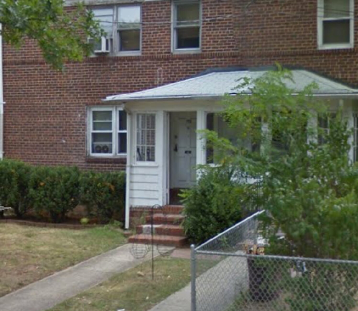 Building Photo - 773 Linden Av