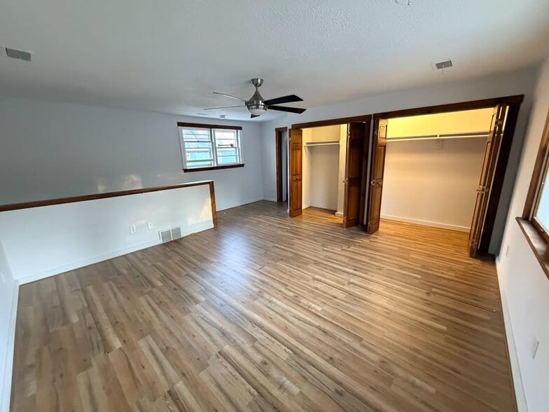 Building Photo - 2824 N Main St