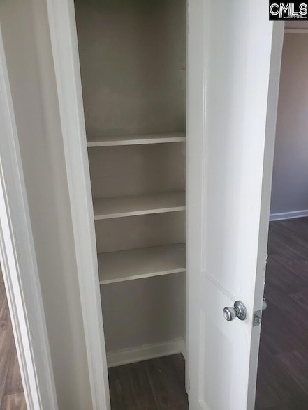 Building Photo - 332 S Bull St