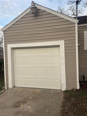 Building Photo - 310 Avenue J