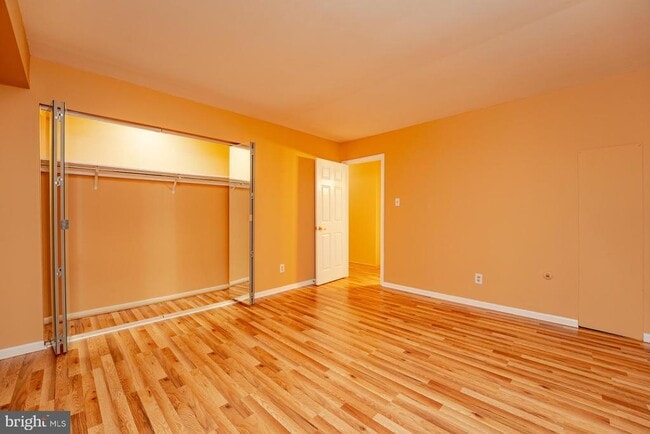 Building Photo - 254 Vail Ct